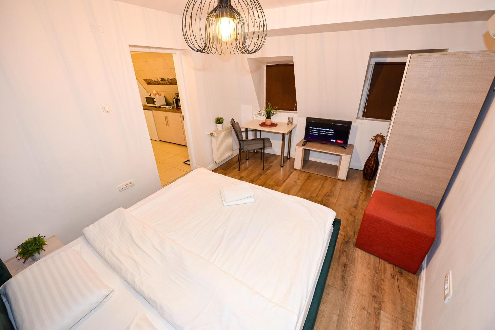 The Lincoln Suites - Central Shabbat Friendly Apartments 부쿠레슈티 외부 사진