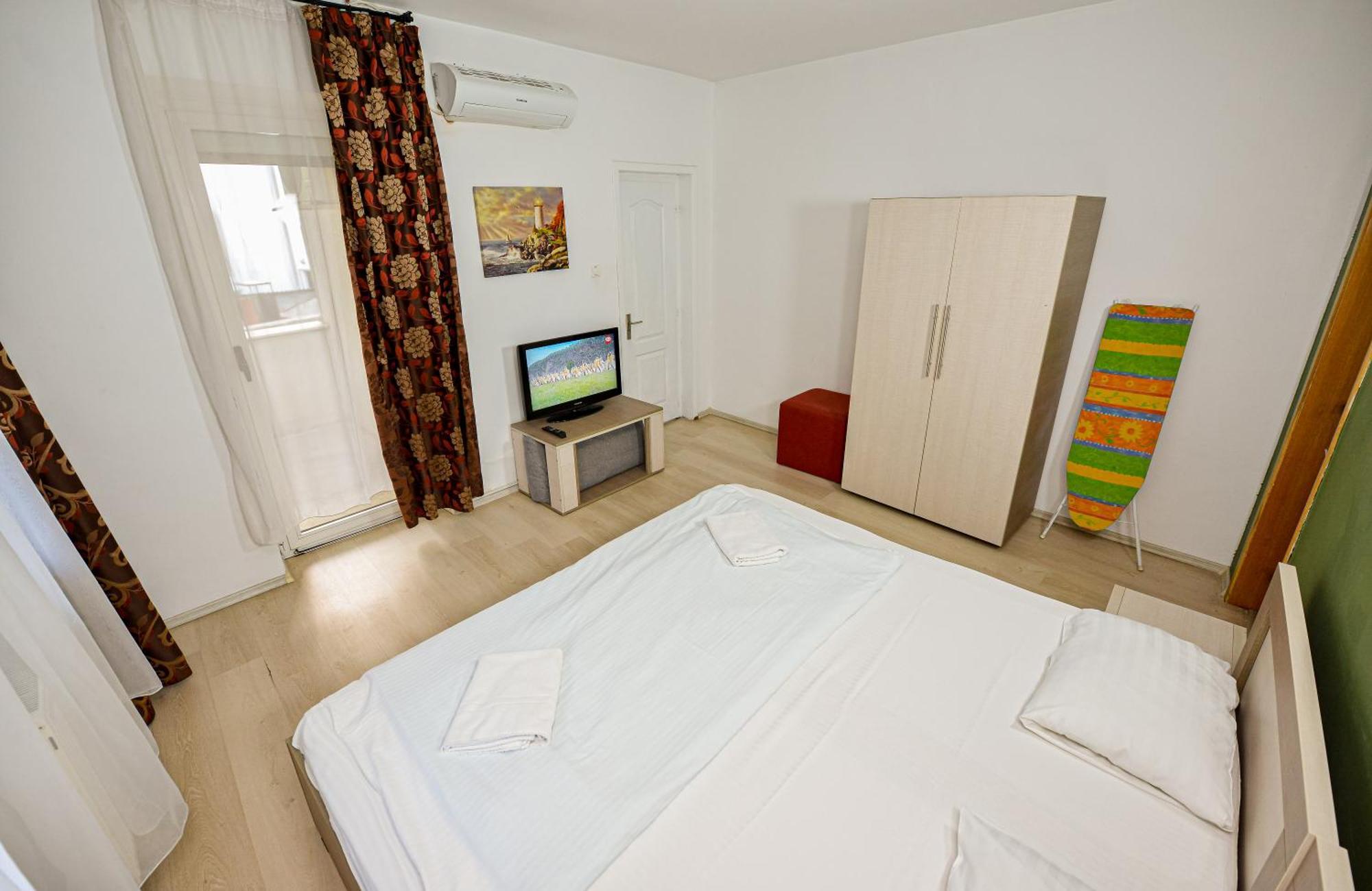The Lincoln Suites - Central Shabbat Friendly Apartments 부쿠레슈티 외부 사진