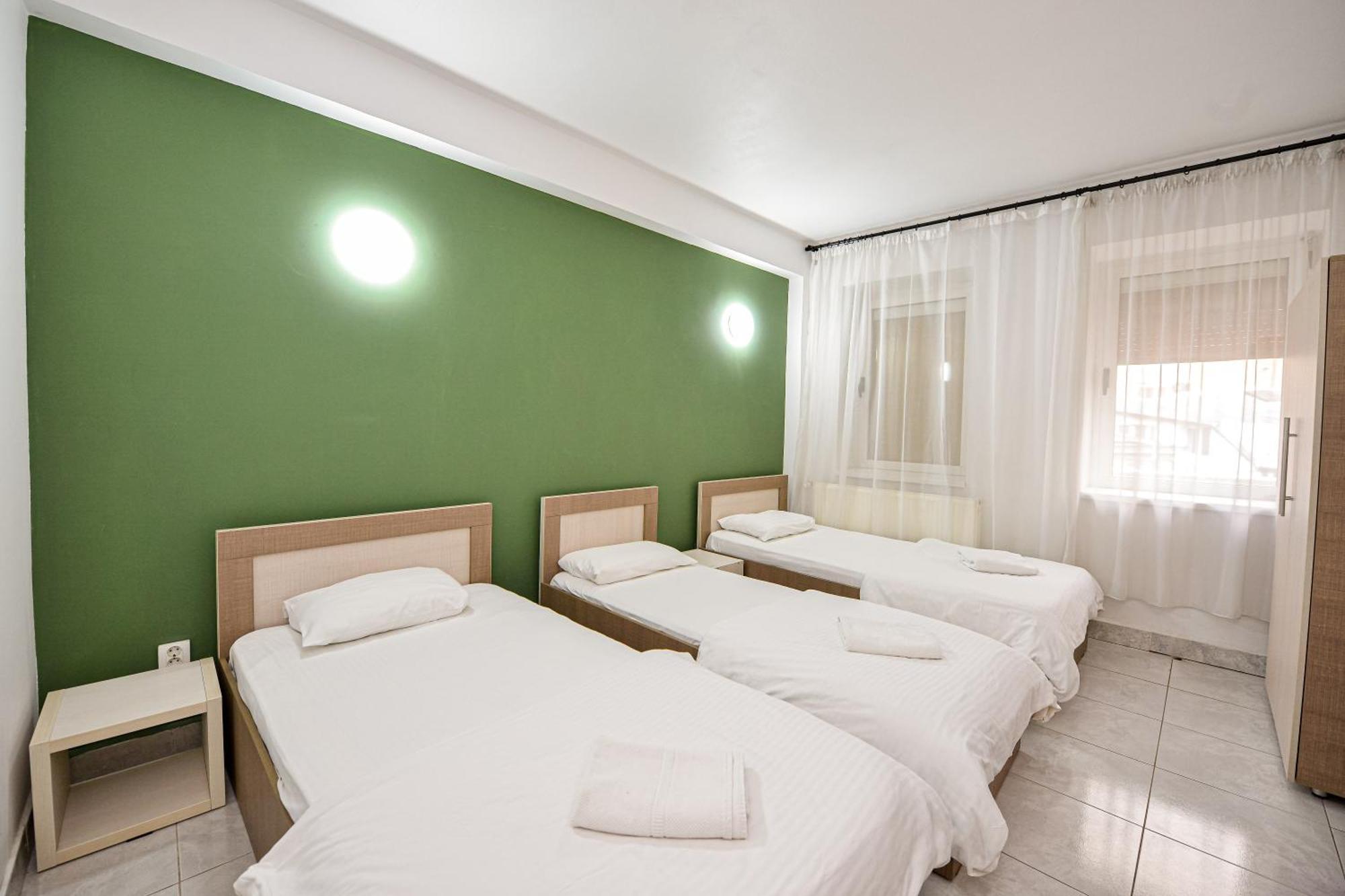 The Lincoln Suites - Central Shabbat Friendly Apartments 부쿠레슈티 외부 사진