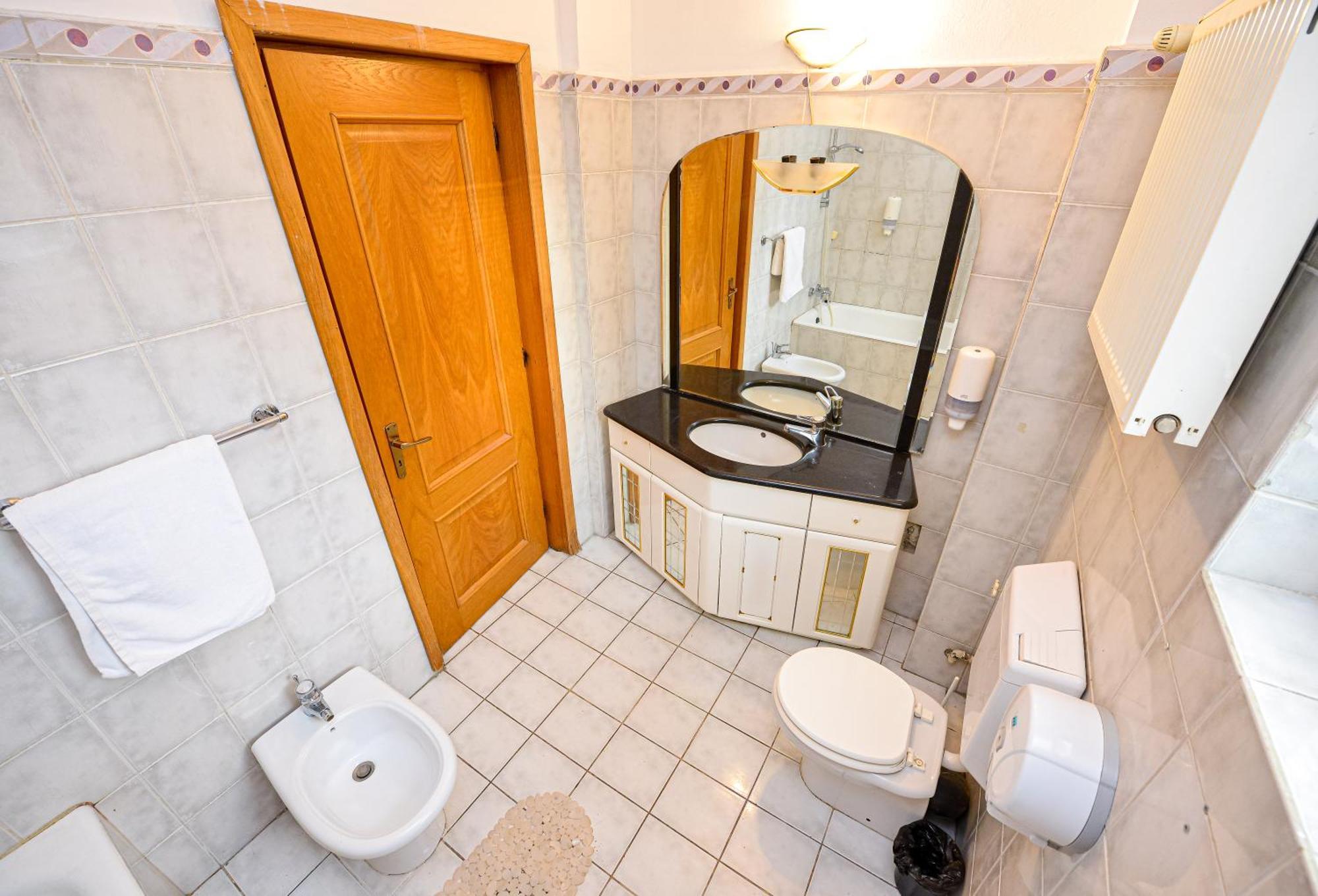 The Lincoln Suites - Central Shabbat Friendly Apartments 부쿠레슈티 외부 사진